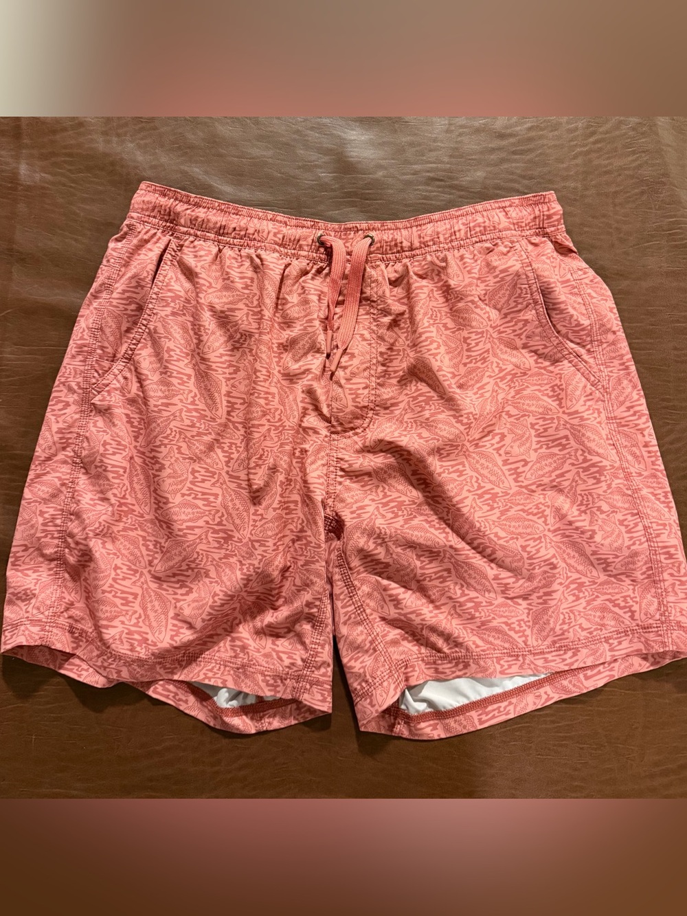Genteal Men's Coral Patterned Swim Trunks large